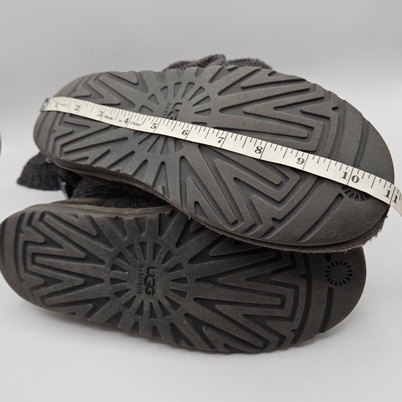 Ugg Australia 5 button 17.5" tall sweater style foldable boots size 9 - Picture 6 of 15